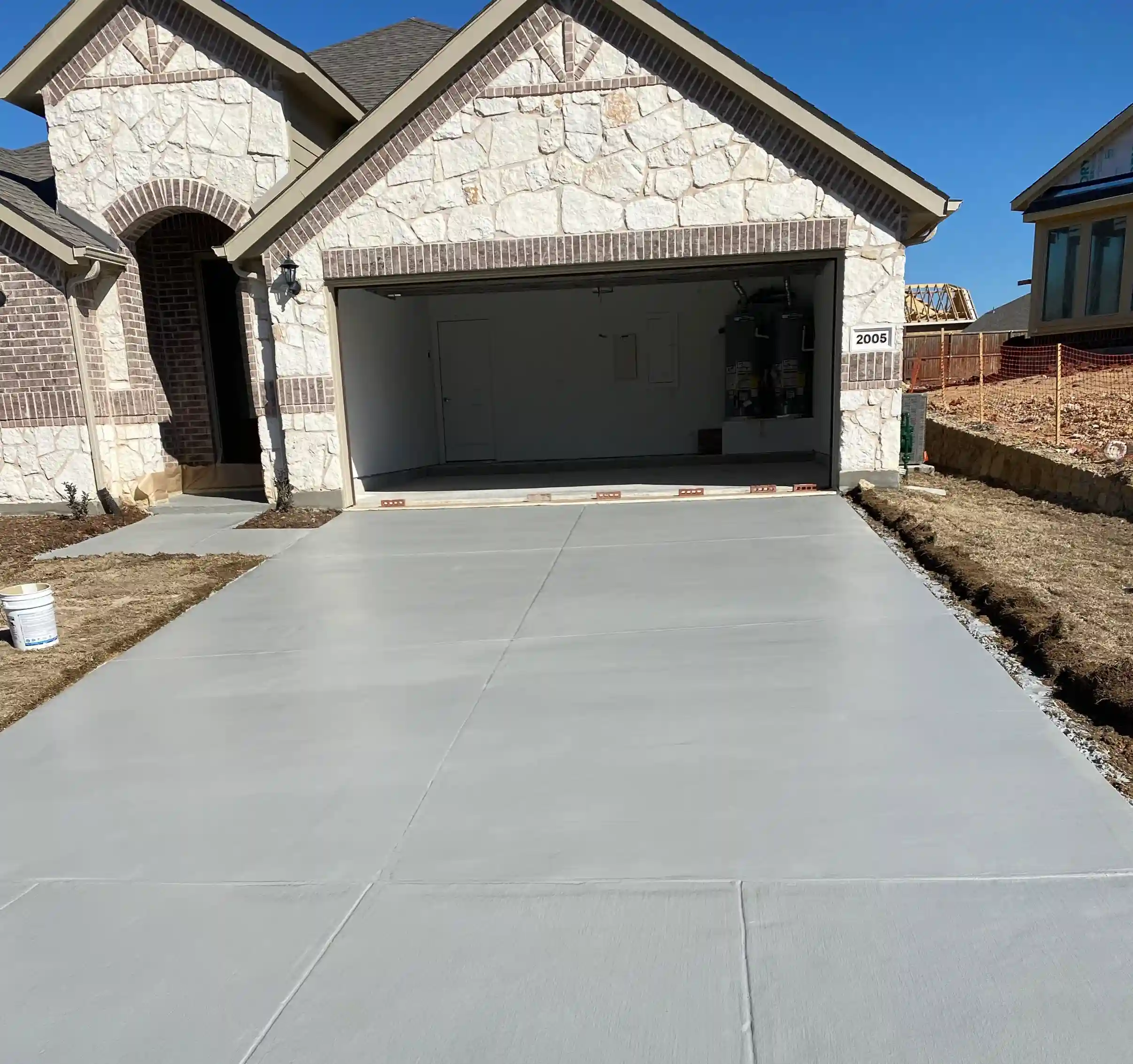 Broom Finish Concrete | EDecks Decorative Concrete